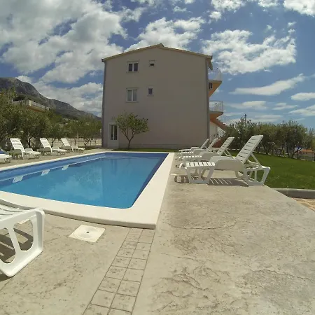 Val Villa Kastela
